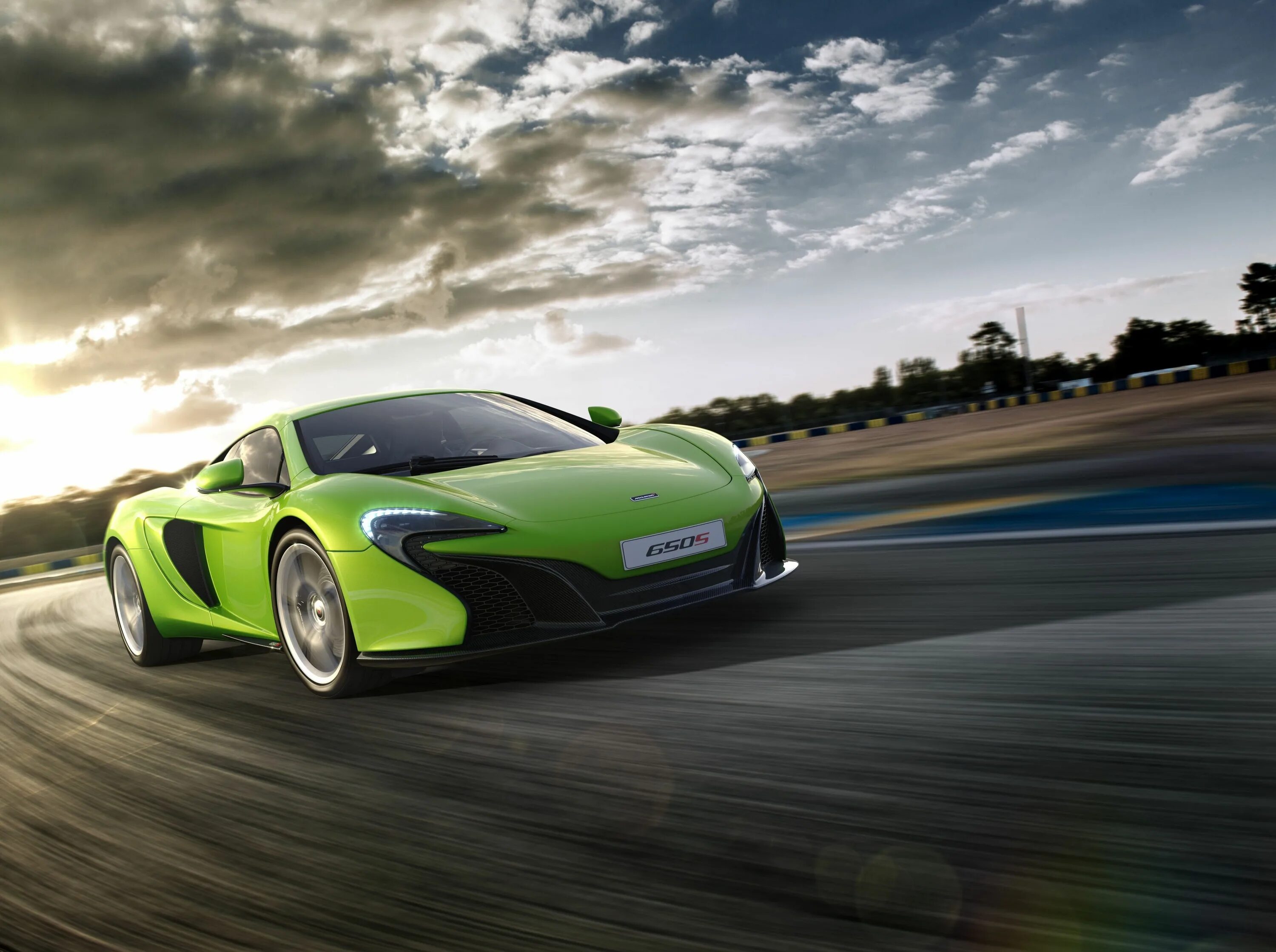 Можно кар. Mclaren 650s. mclaren 650s зеленый. mclaren 650s суперкары. mclaren 750s.