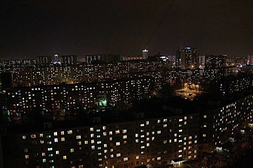 ночные окна. московские окна фирма в москве. любимых окон негасимый свет. окон негасимый свет. московские онка.