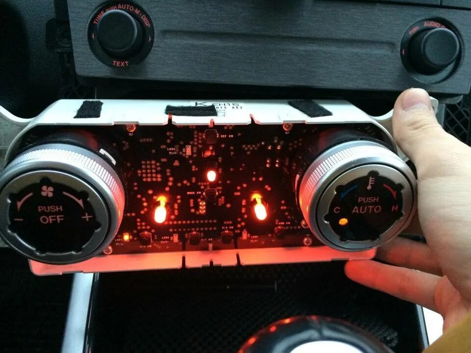 Не горит климат контроль. Подсветка климата мазда сх7. лампочка климата в мазда сх7. лампы подсветки климата мазда cx7. лампочки климат контроля мазда сх7.
