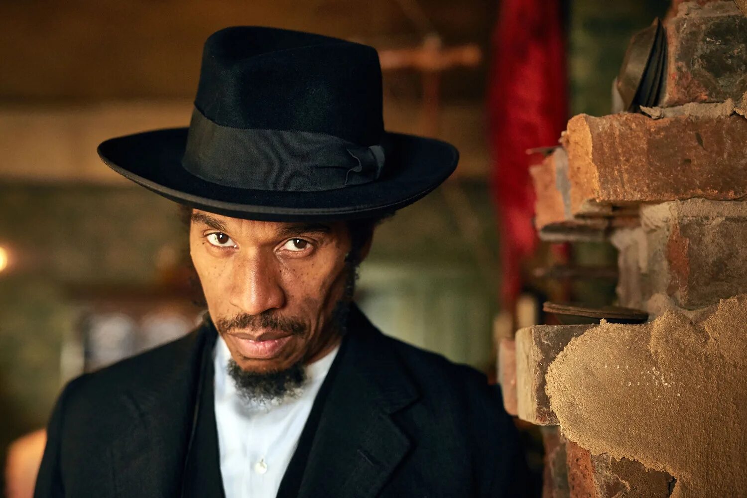 острые козырьки jeremiah jesus. иеремия иисус острые козырьки. бенджамин зефанайя острые козырьки. острые козырьки джеремайя. острые козырьки джеремайя.