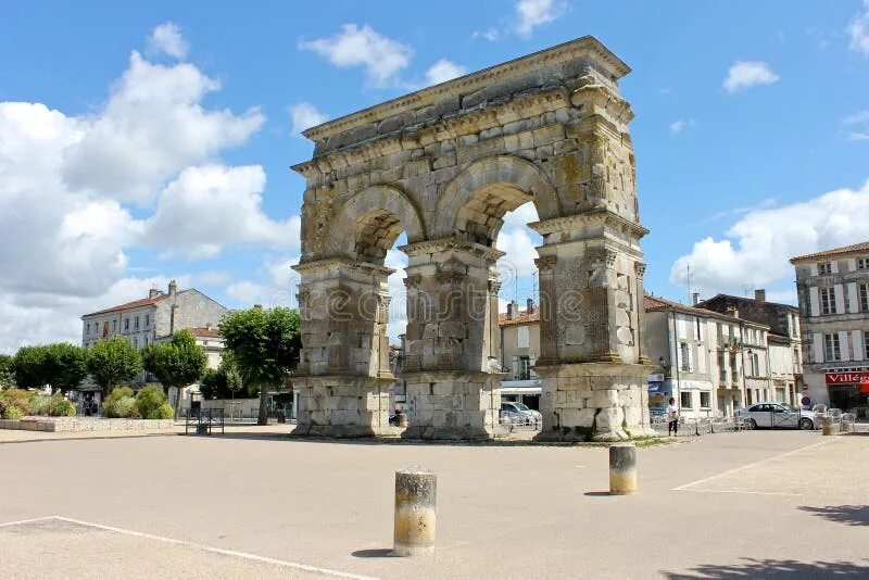 Свод рим. Римские арки во Франции.