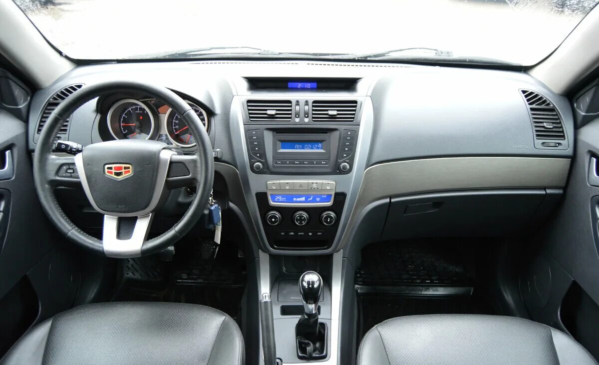 Emgrand x7 2014. Geely Emgrand 7 салон. Geely Emgrand x7 салон. Geely Emgrand ec7 салон. Джили Эмгранд х7 салон.