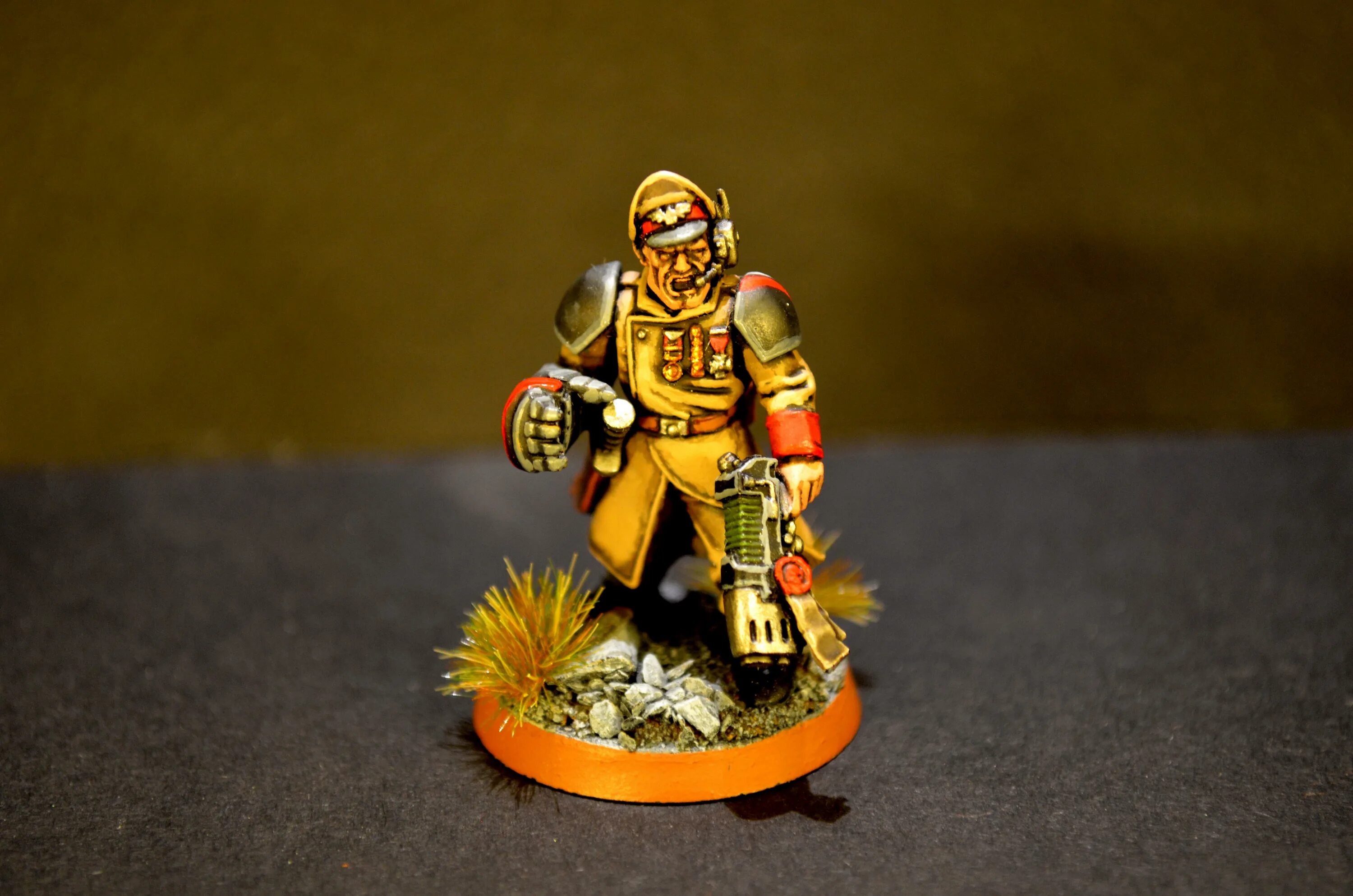 Company Commander Warhammer. Командир вархаммер. Company Command Warhammer 40000. Платун коммандер Warhammer.