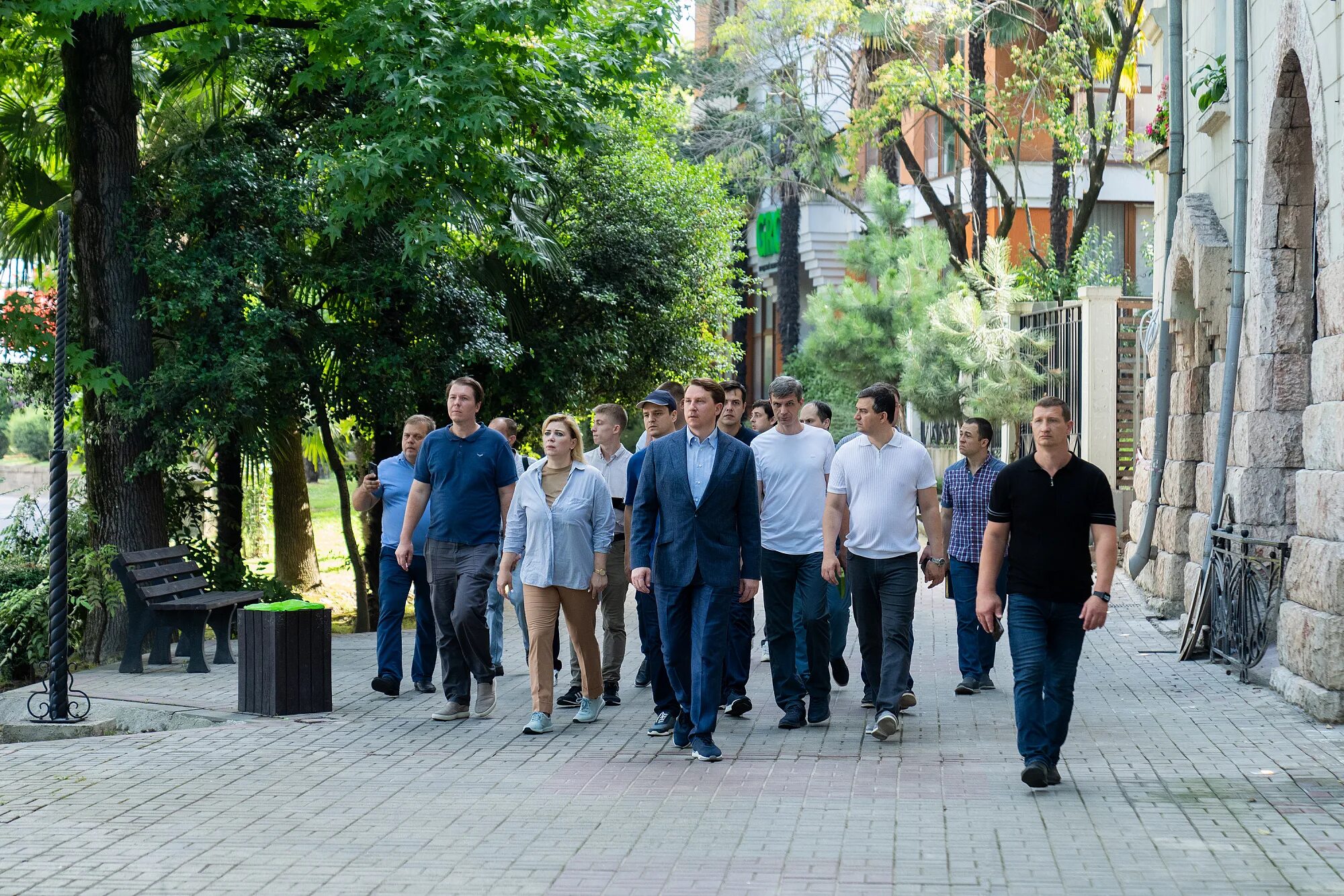 Работа в центральном районе сочи. Копайгородский мэр города сочи. сочи город улицы. мочалов сочи администрация. сочи люди.