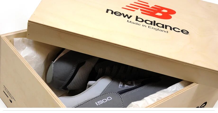 Коробка Нью баланс оригинал. Коробка Нью баланс оригинал 573. Коробка от New Balance. Коробка от кроссовок New Balance. New balance коробка