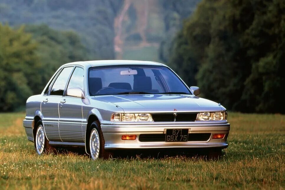 Мицубиси 1992. Митсубиси Галант 1992. Mitsubishi Galant 6. Mitsubishi Galant 6 поколение. Mitsubishi Galant 4 поколение.