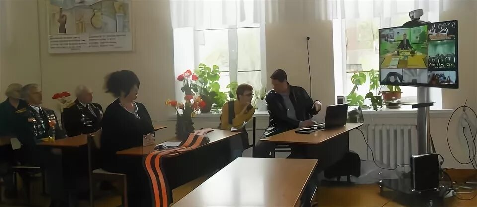 Как выглядит керченская школа. Школа короленко керчь электронный журнал. Гимназия 2 им короленко керчь. Г. Школа короленко керчь.