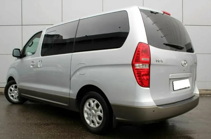 Автомобиль h 1. Hyundai h1 2008. Хендай h1 2008. Hyundai h1 2010. Hyundai h1/h200.