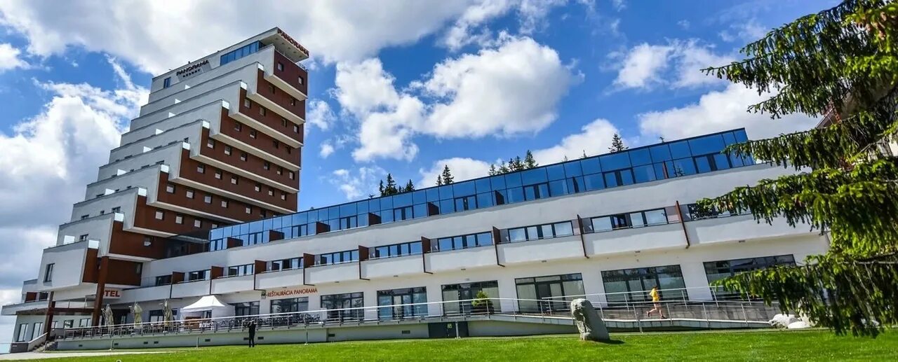 Hotel panorama словакия. Hotel panorama resort, štrbske pleso в словакии. Гостиница štrbske pleso словакия. Гостиница štrbske pleso словакия. Hotel panorama словакия.