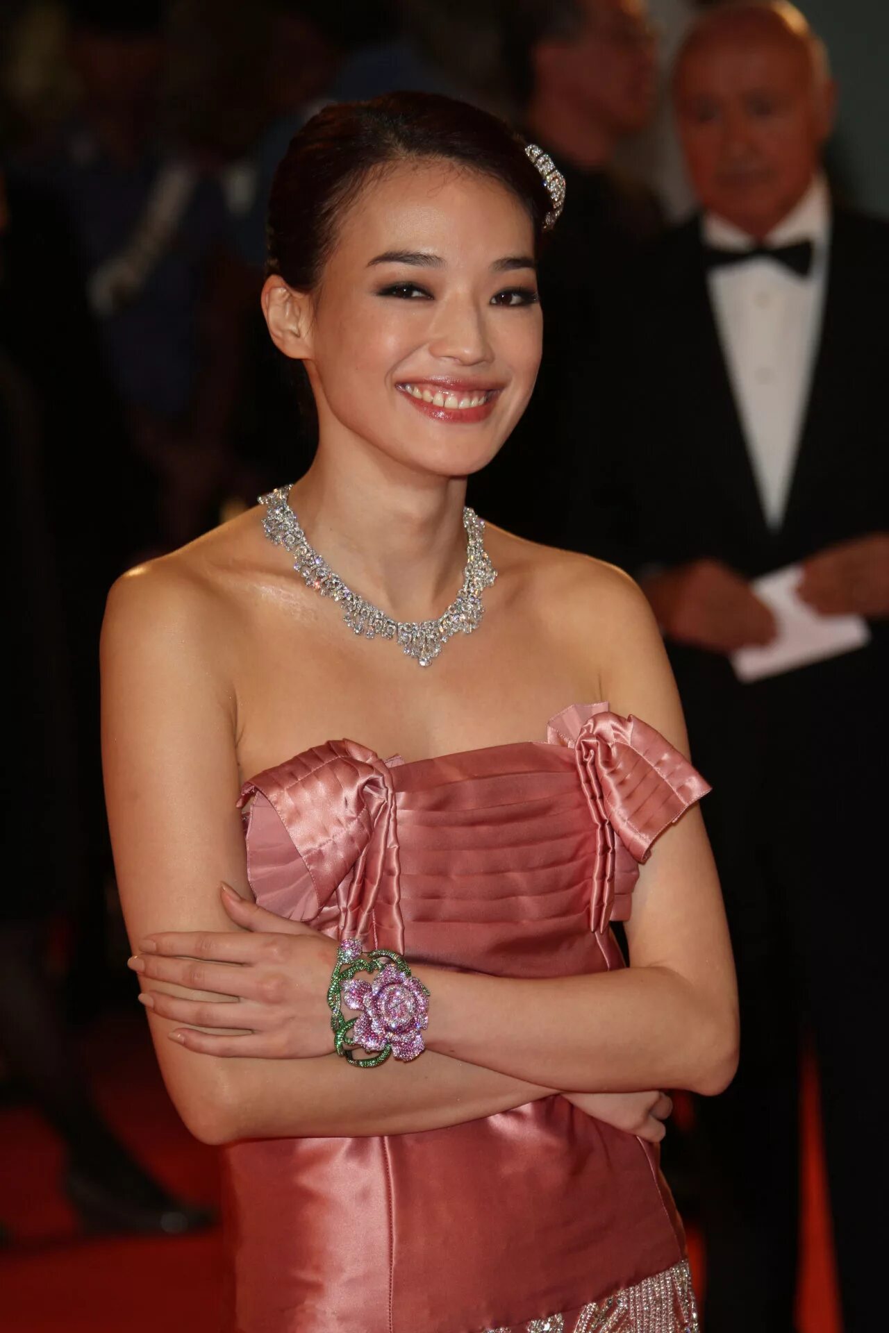 шу ци. S h y c h y. шу ци актриса. Nekojishi бенгальский кот. шу ци 2022.