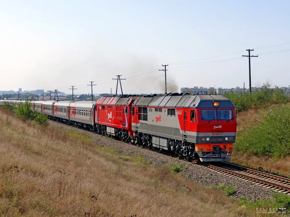 вагон аммендорф ржд. пассажирский поезд 110. поезд 110 с анапа москва св. эп20 039. тэп70-0564.