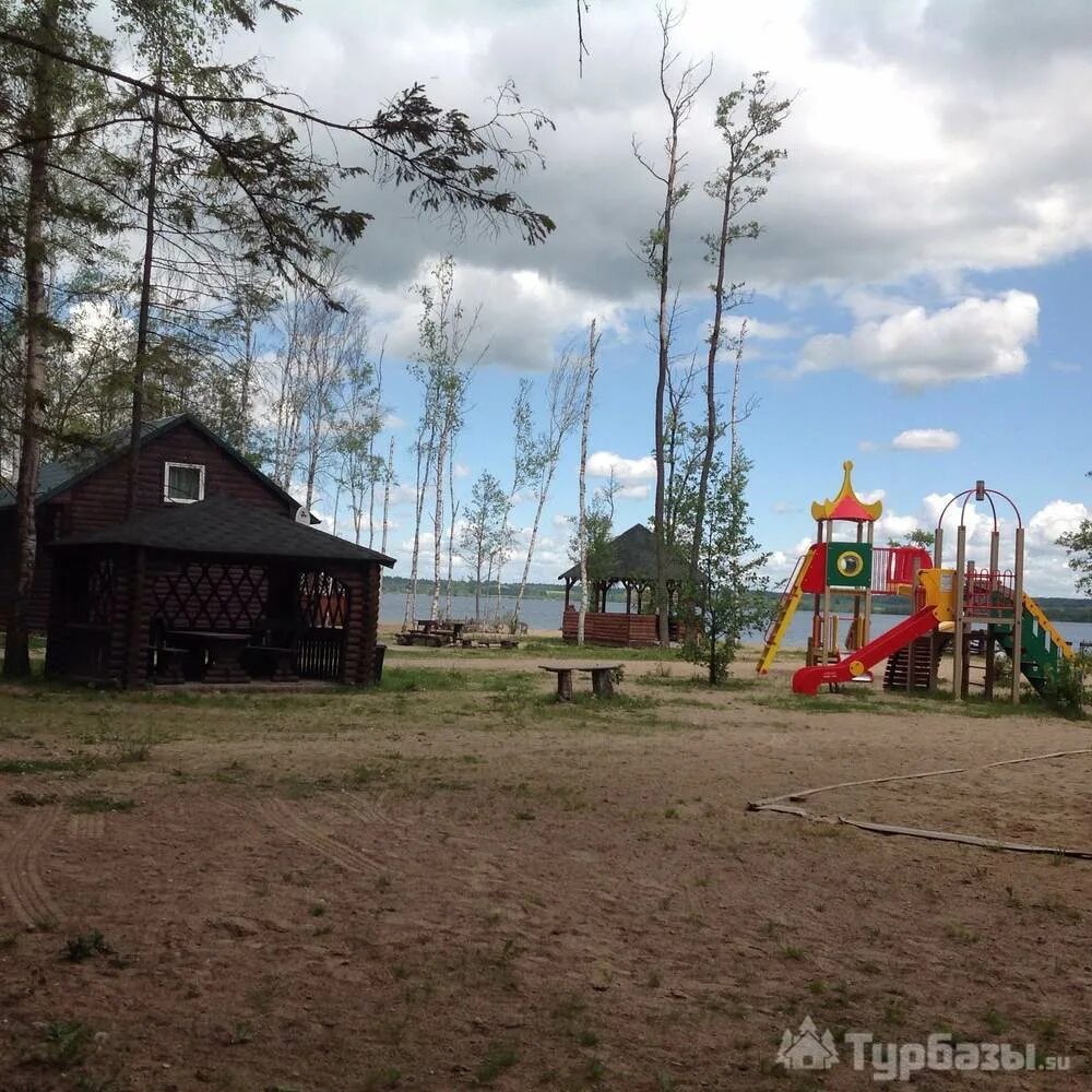 Турбаза виштынец калининградская. Лагерь жемчужина виштынец. виштынецкое озеро калининградская область турбазы. турбаза янтарьэнерго на виштынецком озере.