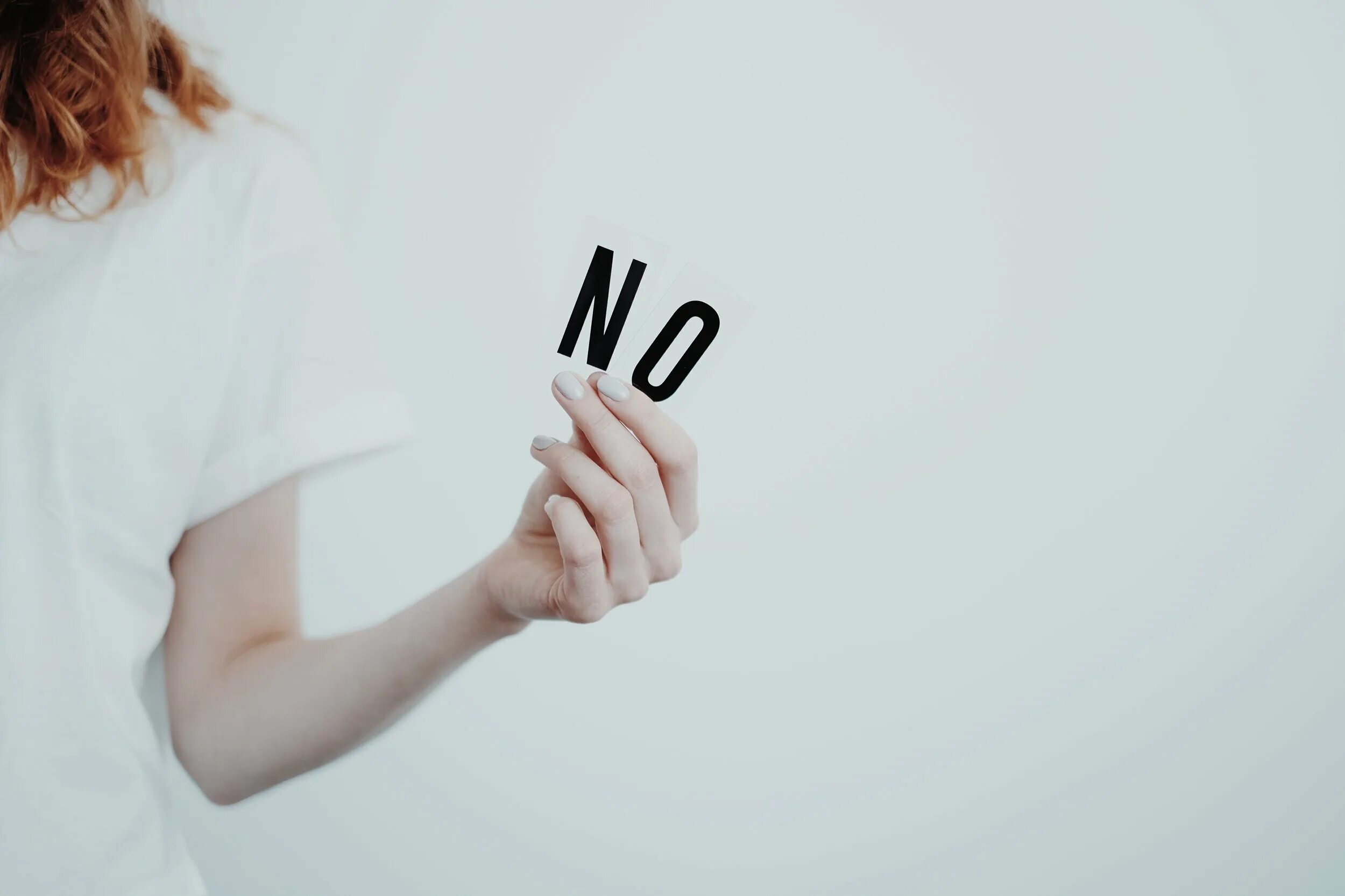 Saying no when you say no. Женщина отрицает. Отрицание no. Неумение говорить нет. Saying no.