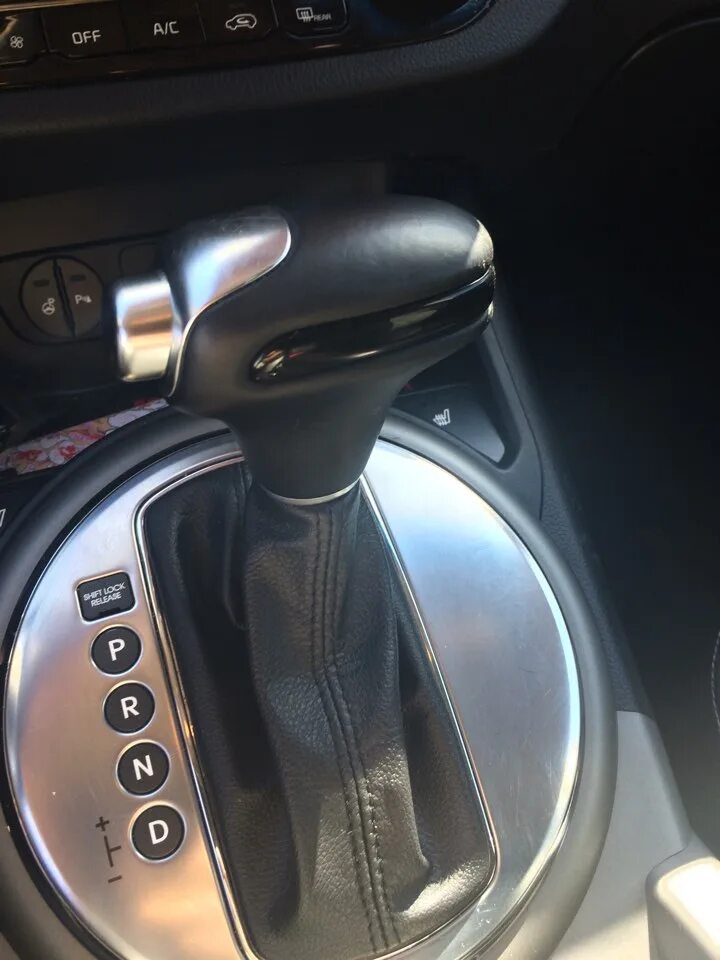 Ручка АКПП - KIA Sportage (3G), 2 л, 2014 года просто так DRIVE2