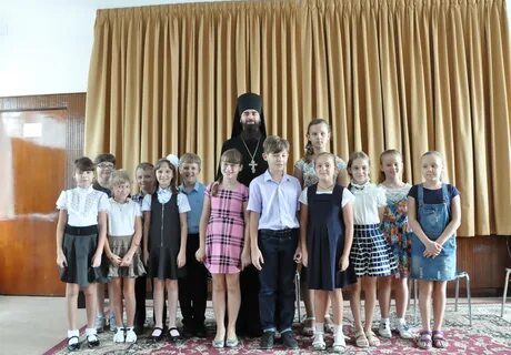 Школа посольства в камбодже
