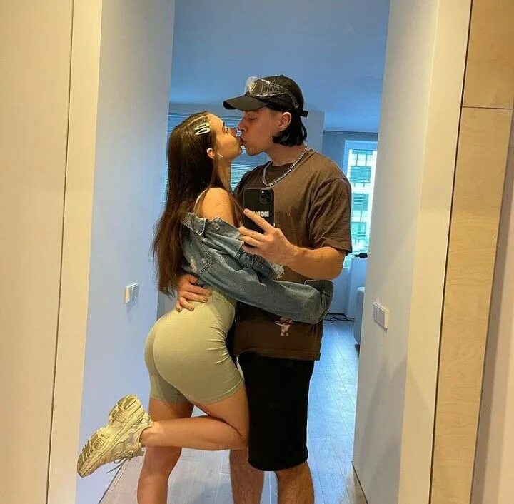 Девушка фраме тамера. Кира киса девушка фраме тамер. Девушка фраме тамера кира. Фрейм таймер оператор. Тамера моури.