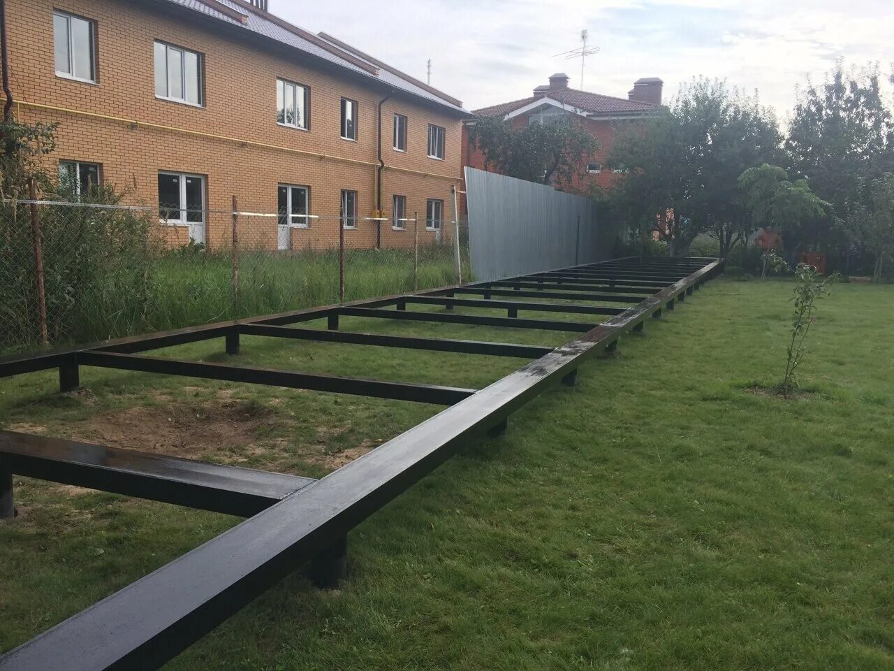 Калужская обл малоярославский р. Свая калуга. Свая калуга. Отвал бабочка на дт 75. Винтовая свая 426мм.