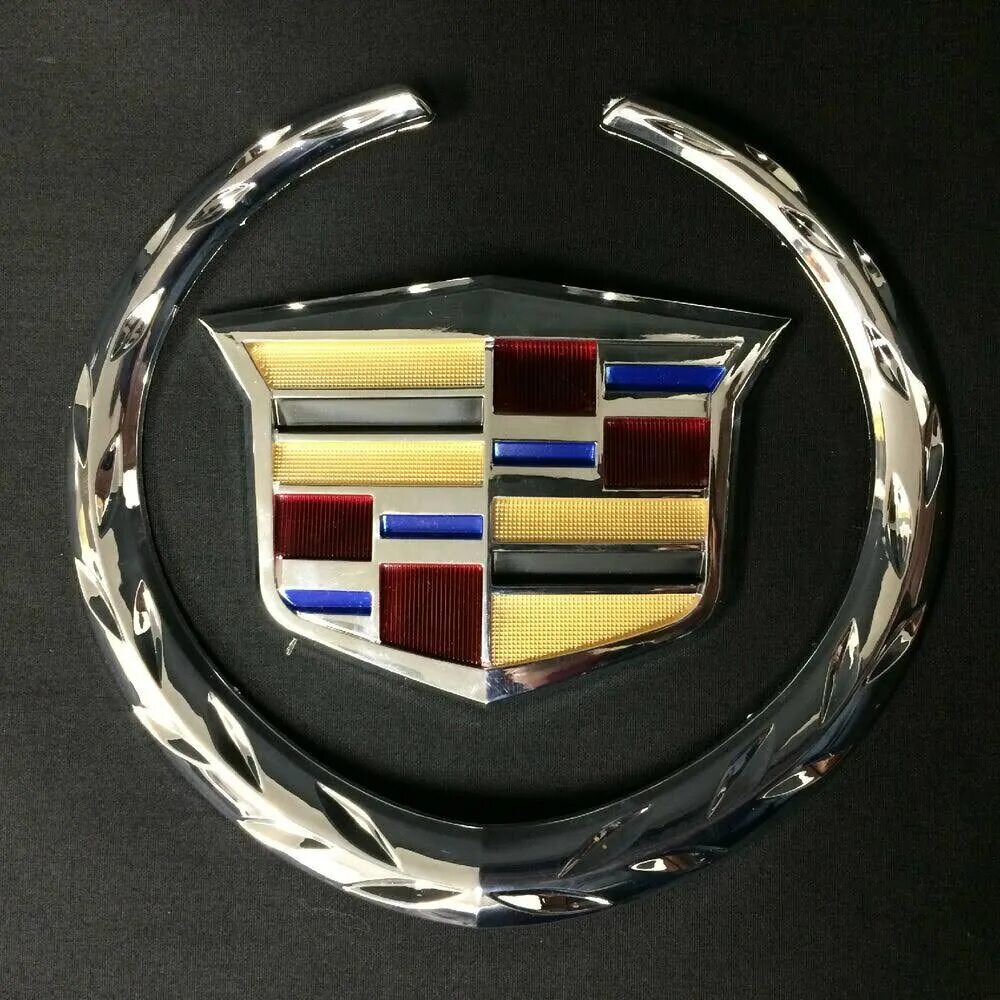 Эмблема Cadillac / Кадиллак пластик 110x102 мм. купить в интернет-магазине по