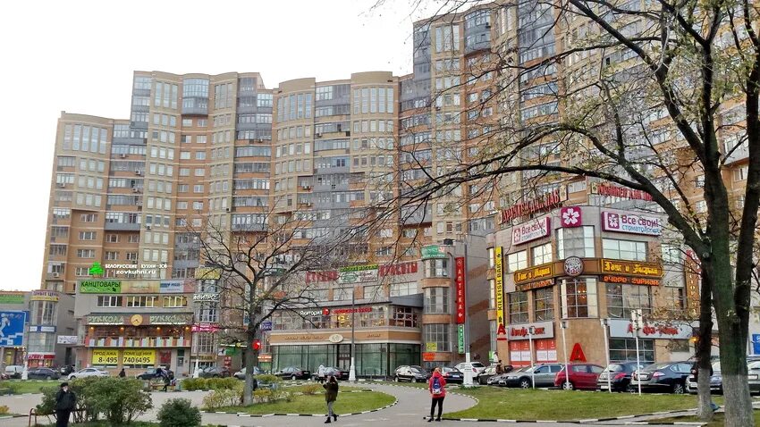 Ясенево беляево. Станция Беляево Москва. Москва район Беляево Коньково. Беляево метро Беляево. Беляево метро район.