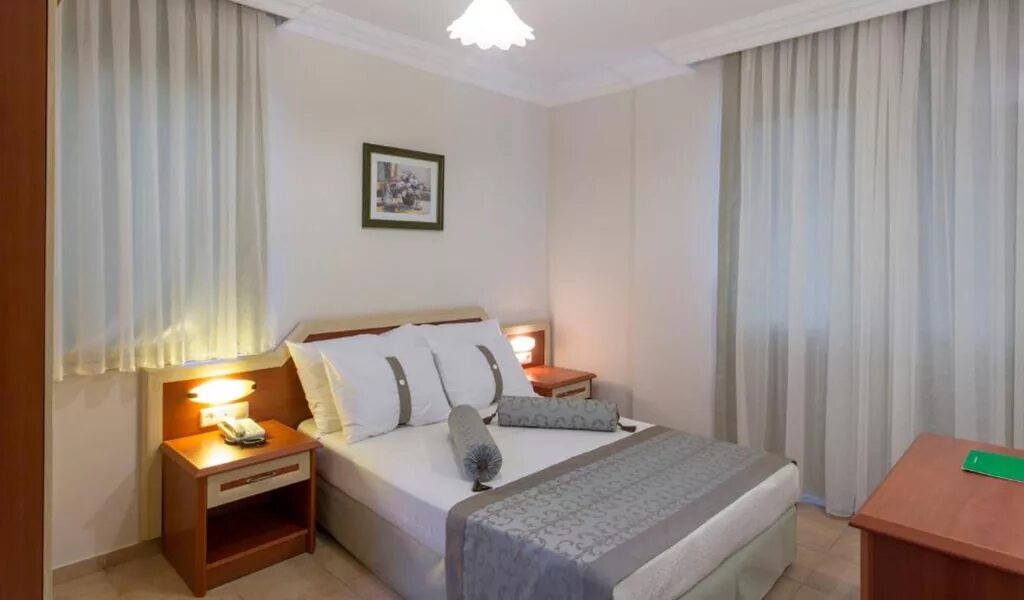 Villa sunflower hotel аланья. Sun villa. villa sun flower 4. villa sunflower beach hotel 4 турция аланья. villa sunflower aparts &amp; suites номер люкс фото.