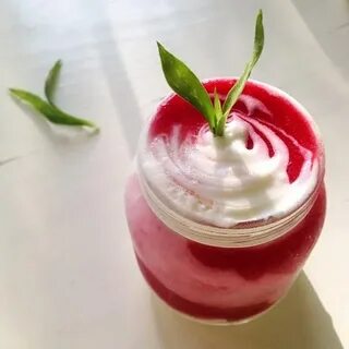 Пенка с малиной