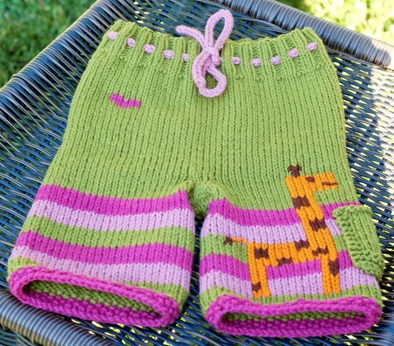 Детские вязаные штаны. Детские вязаные штаны. Вязаные штанишки для девочки. Штаны вязаные для девочки. Связать штаны девочке.