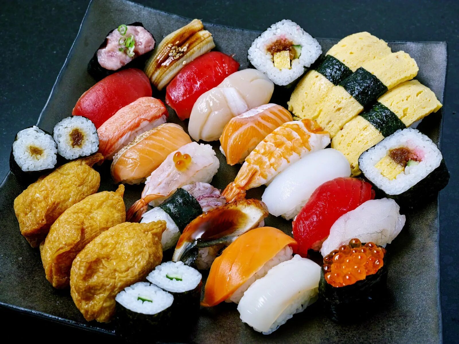 Где живут суши. Суши рай в Култаево сеты. Японская кухня. Японские роллы. Японские суши и роллы.