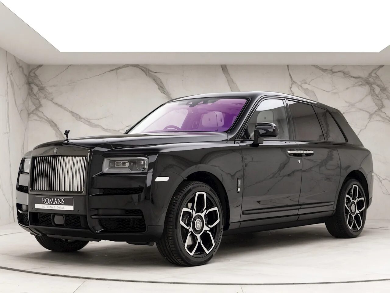 Роллс Ройс Куллинан 2022. Ролс РЛС Калинан. Rolls Royce Cullinan. Rolls Royce Cullinan 2021.