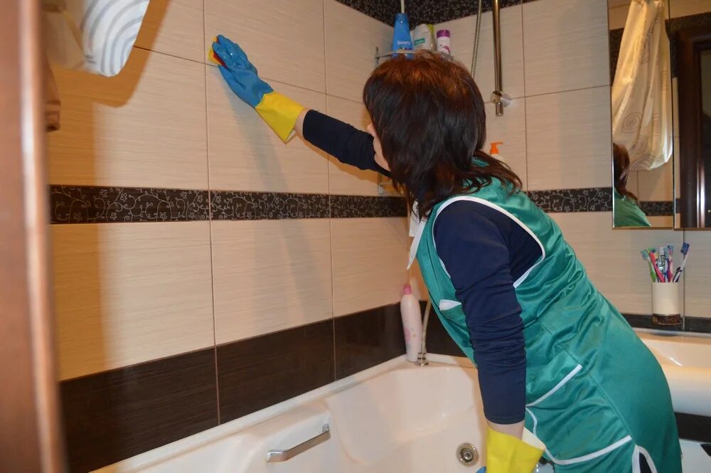 Уборщица три раза неделю. День подработка уборщица. Требуется техничка. Ежедневная уборка помещений. Уборщица три раза неделю.