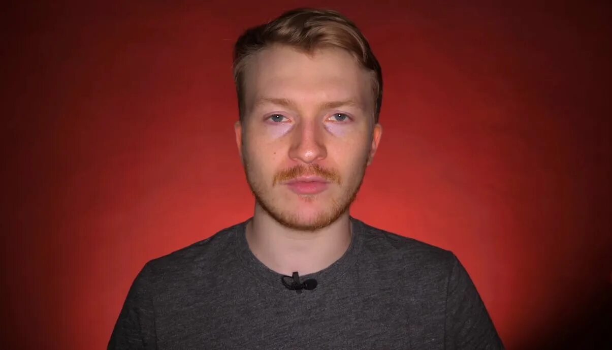 Блоггер железо. Блоггер поперечный.