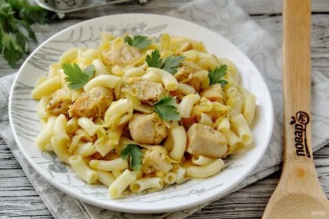 Картошка макароны тушенка