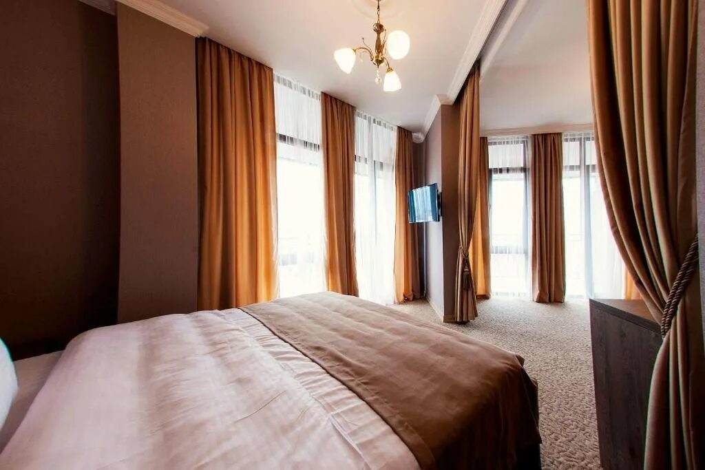 Gardens батуми. Олд батуми отель. батуми ресторан garden. old batumi hotel 4 батуми. отели в батуми на улице стефана зубалашвили.