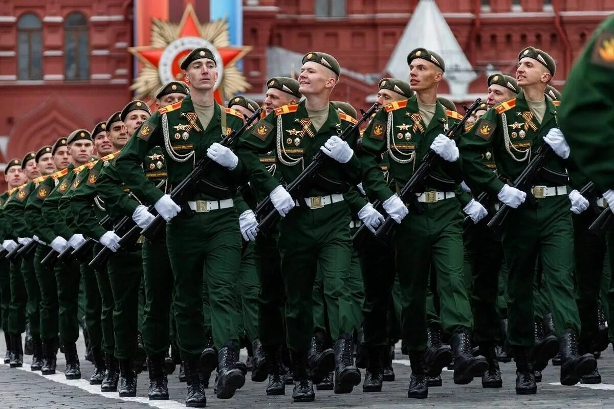 Военный парад. Солдаты на параде. Российская армия. Солдат Российской армии. Фото армии рф