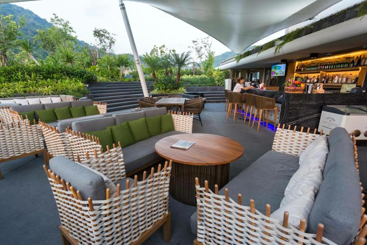 Oakwood Hotel JOURNEYHUB Phuket 4*. Oakwood Hotel JOURNEYHUB Phuket 3*. Oakwood Journey Hub Phuket. Oakwood Hotel Journey Hub Phuket 4* (Патонг). Oakwood hotel journey hub 3