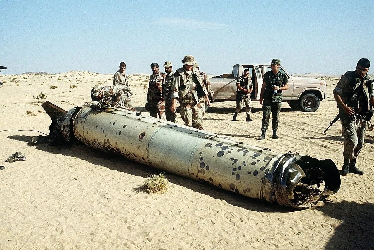 Ракеты томагавк. BGM-109g «томагавк». Ракета BGM-109 «томагавк». Ракеты Скад в Ираке. Буря в пустыне операция 1991.
