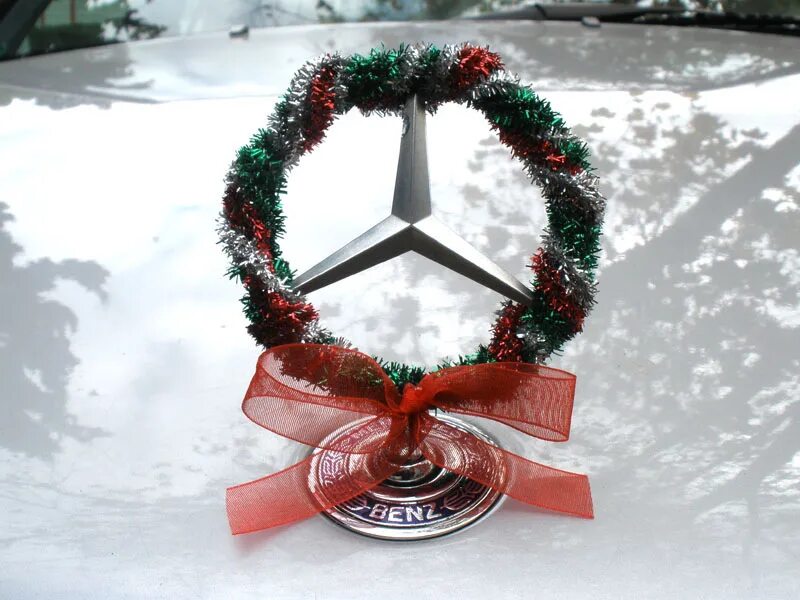 "Mercedes benz,khokhloma,christmas ." - image created in Shedevrum
