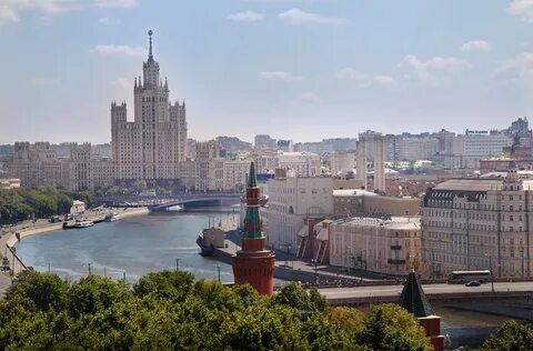 Москва ини