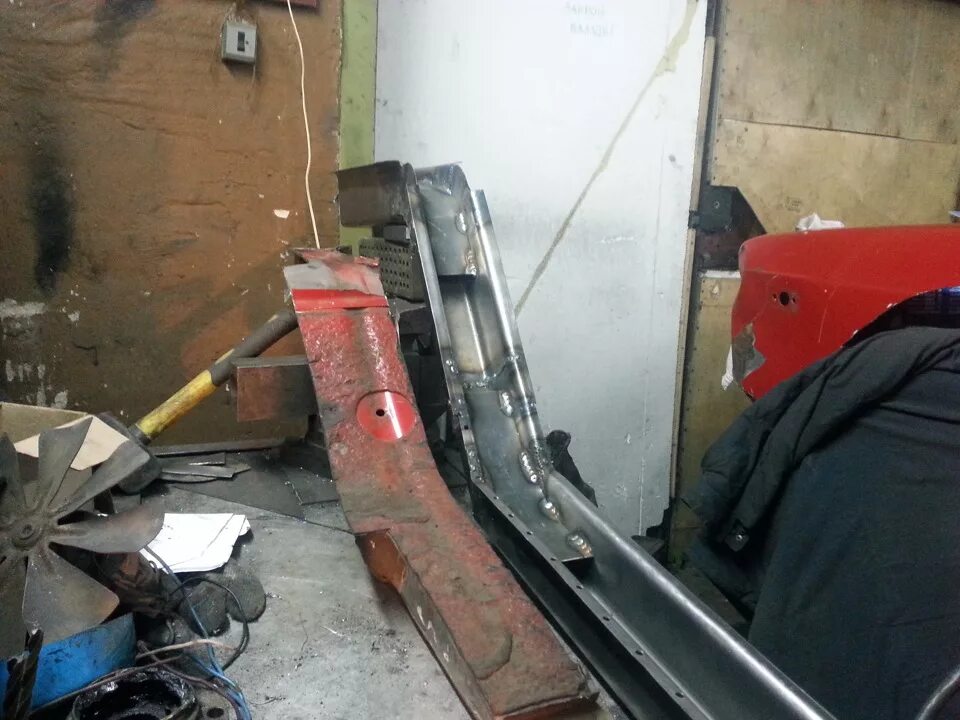 Altezza задний лонжерон. Задний поперечный лонжерон нива. Лонжерон багажника ваз 2107. Лонжерон своими руками. Что такое лонжерон в авто.