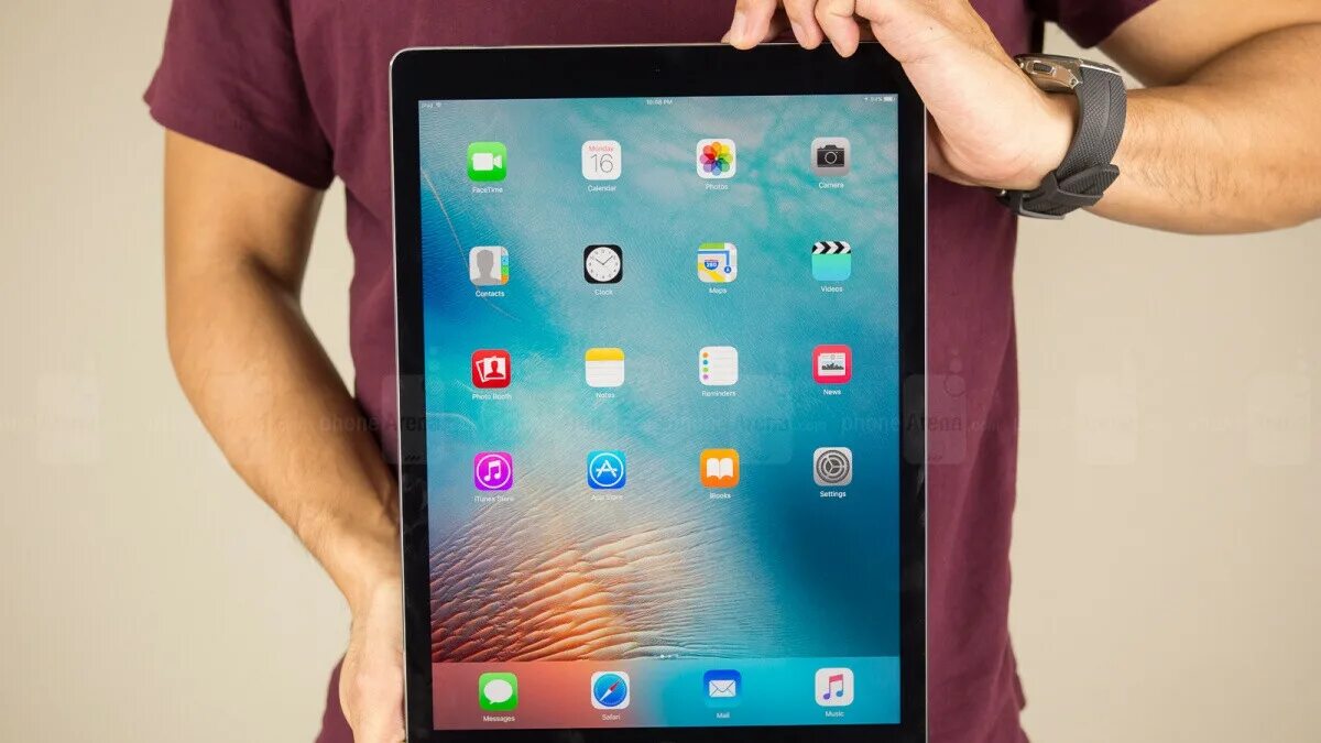 Планшет простой. IPAD Pro 12.9 дюймов. IPAD диагональ 12.9. IPAD Pro 12.9 дюйма с дисплеем. Планшет самсунг 12.9 дюймов.