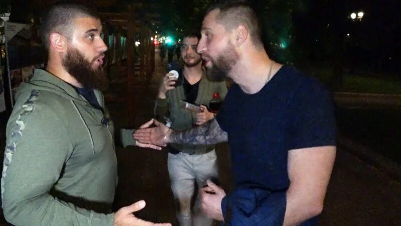 Лев против москва. Лев против москва. Лев против лазутин. Лазутин оккупай педофиляй. Проект лев против.