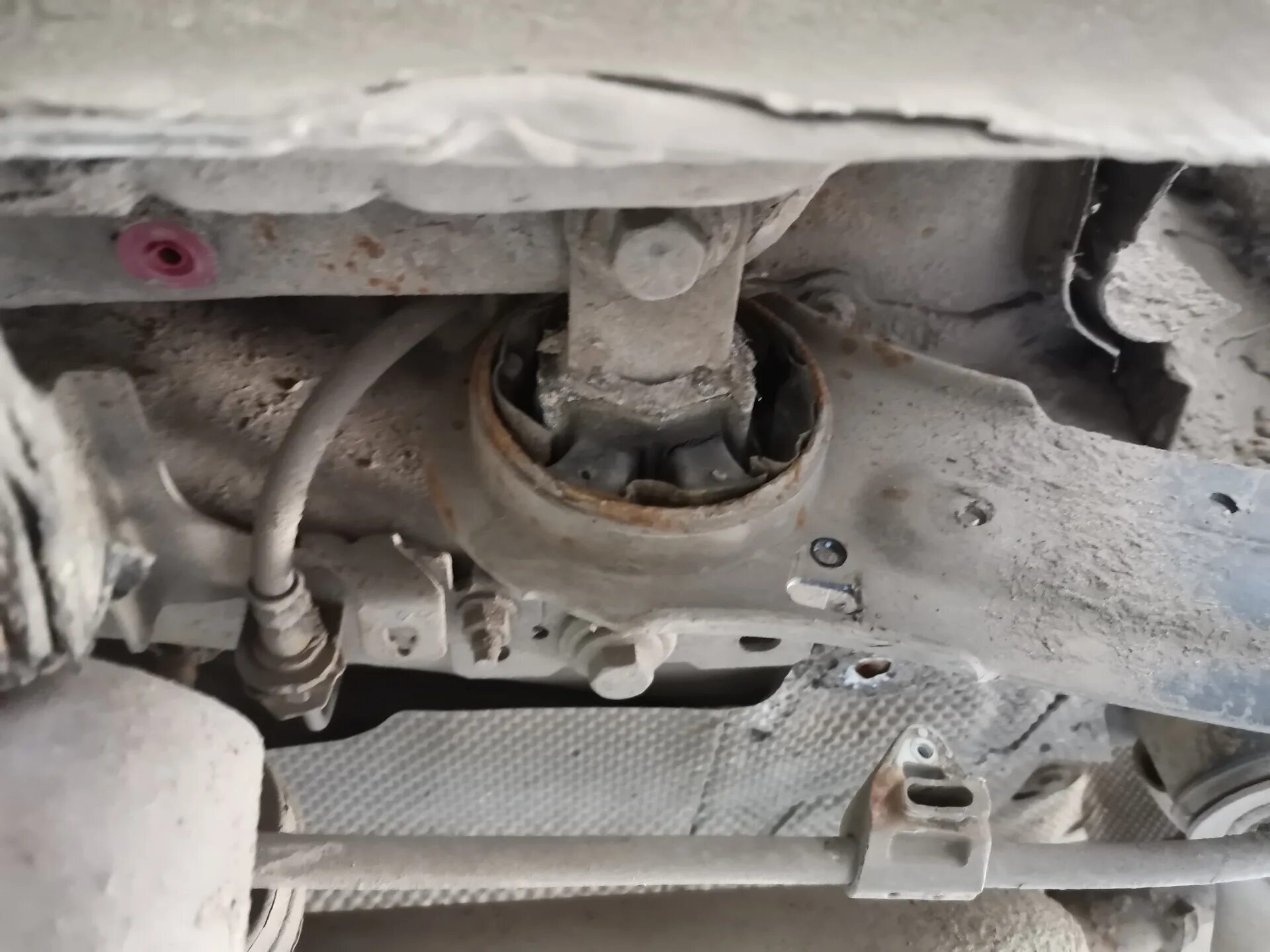 Мондео 4 задняя подвеска сайлентблоки. Сайлентблок ford mondeo 4. сайлентблоки задней подвески форд мондео 4. ford mondeo 4 сайлентблок.продольного рычага. сайлентблок заднего продольного рычага мондео 4.