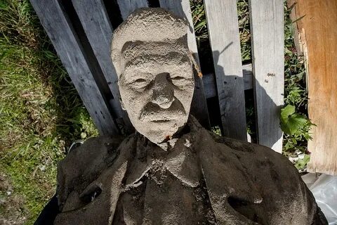 Памятник найден