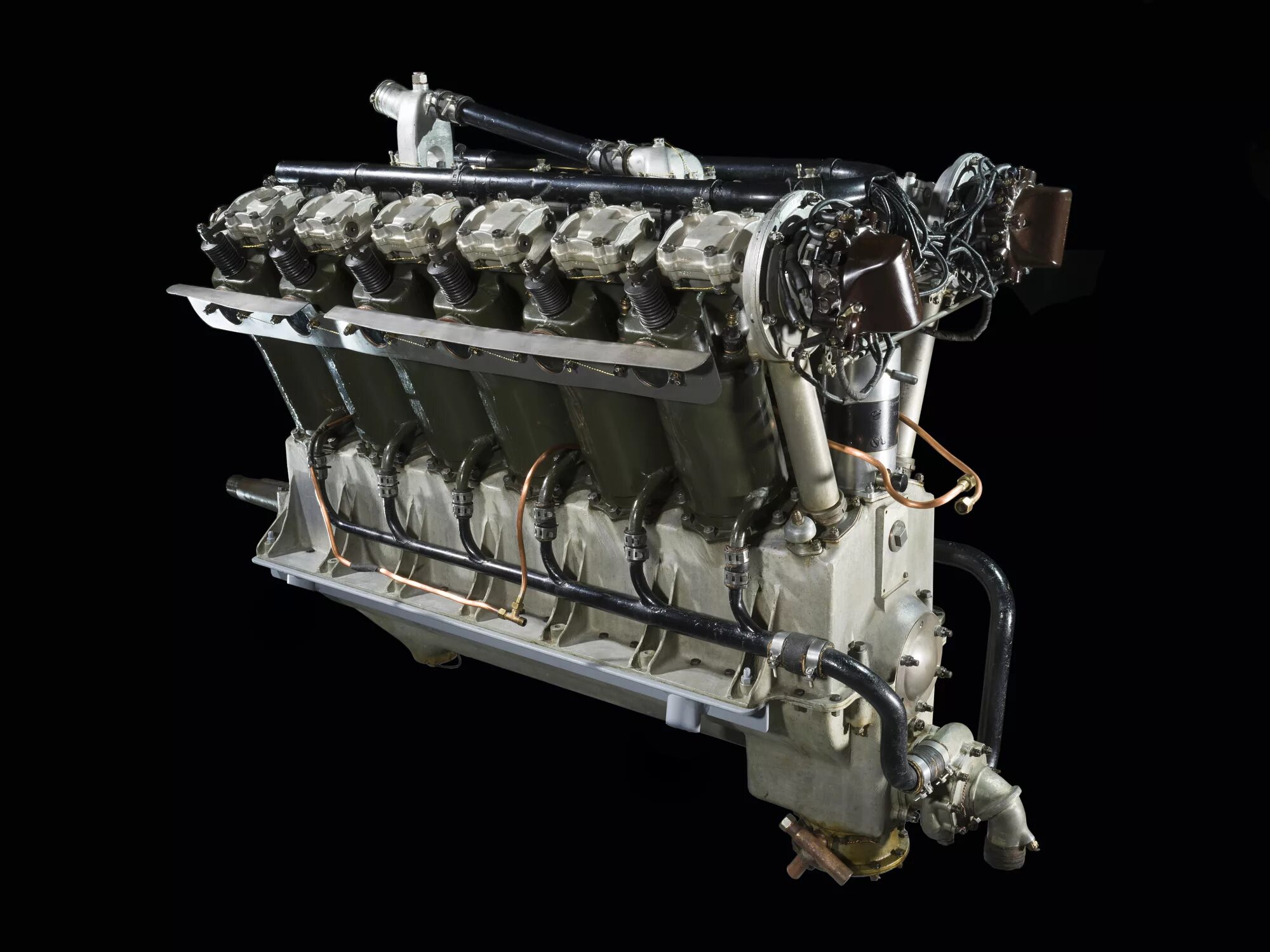 12 двиг. V12 двигатель. Lincoln v12 engine. BMW v12 engine. GMC 702 v12 engine.