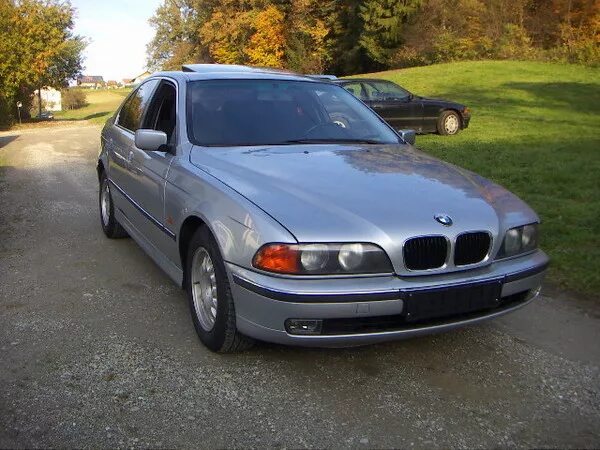 90 пятерка. БМВ 525 90 года. БМВ 525 из 90х. БМВ х5 90 года. BMW 5 90-Х.