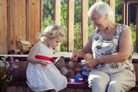 Опекунство внучки над бабушкой