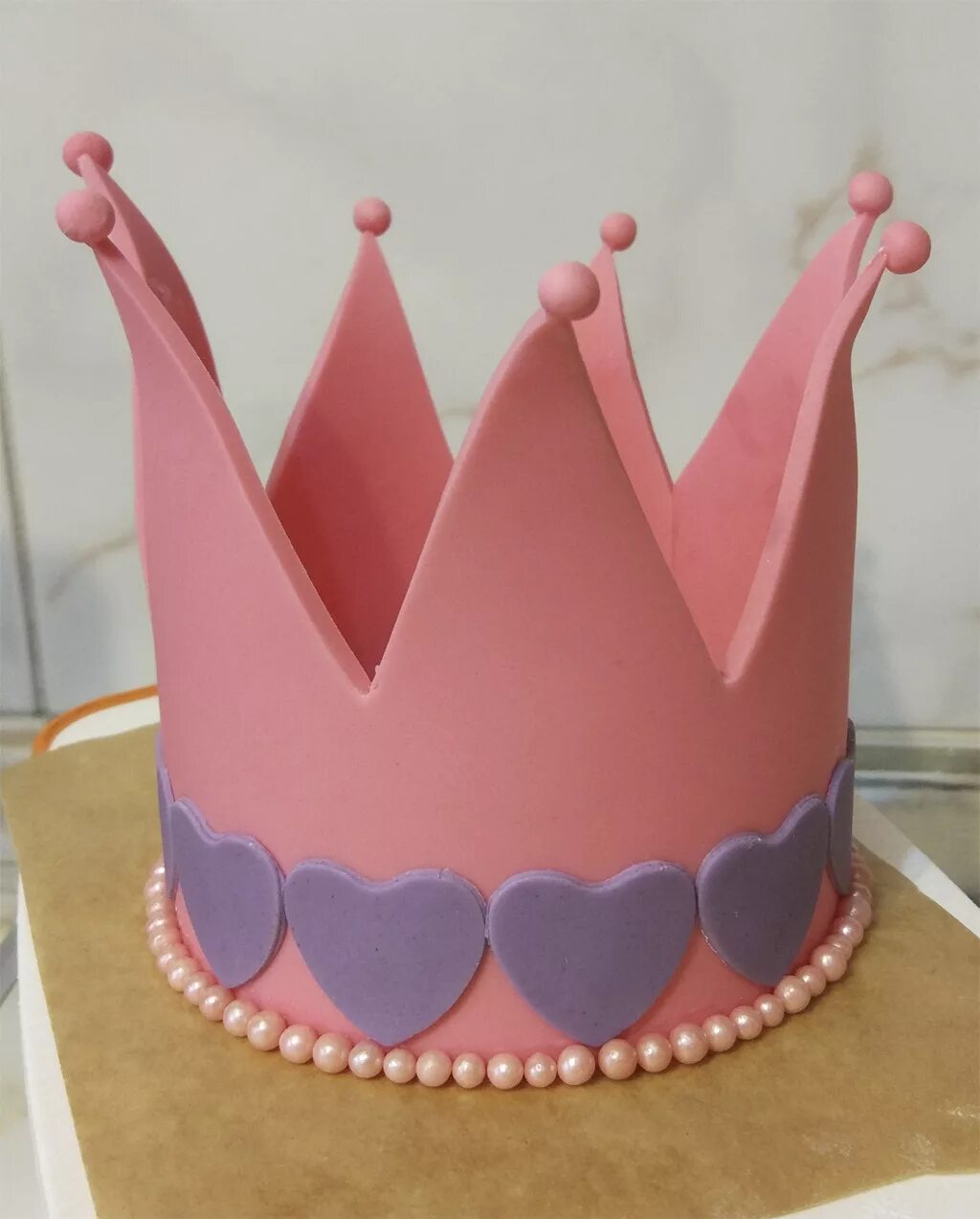 корона из мастики для торта пошагово. как сделать корону из мастики. корона из мастики. торт с короной. мастика узоры.