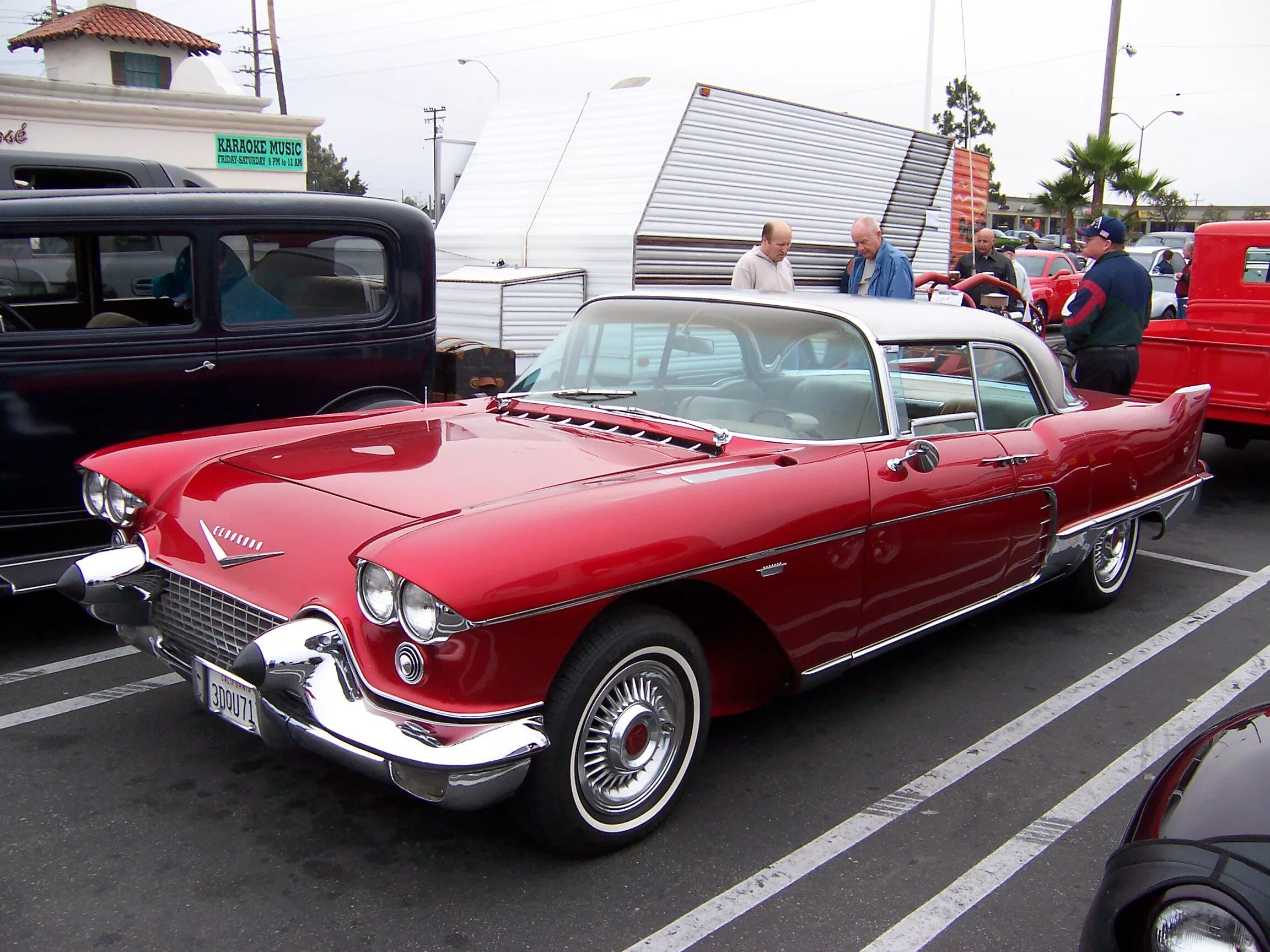 Купить американскую машину. Cadillac Eldorado 1956. Cadillac Eldorado Brougham. Cadillac Eldorado Brougham 1956. Cadillac Eldorado Brougham 1957.