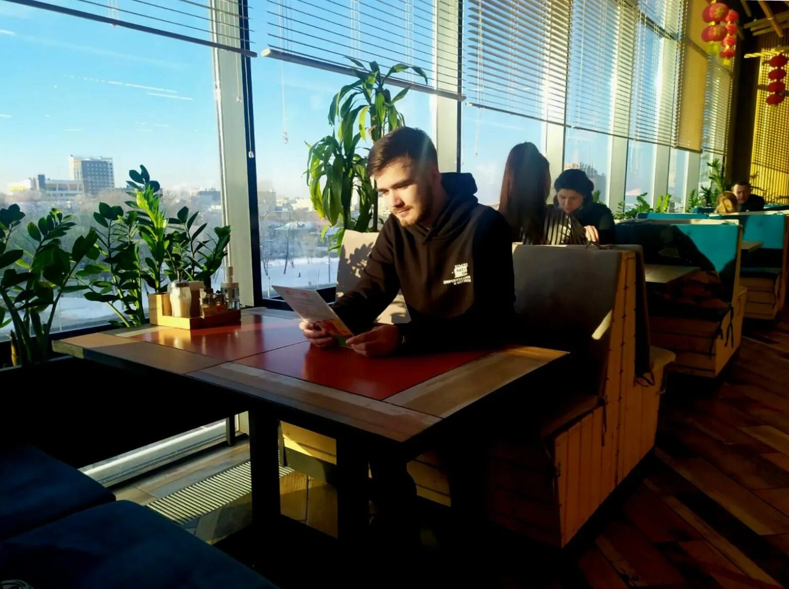 Ic hotels santai family resort 5. Паназиатский ресторан симоновский вал 26. Отель в турции айси сантай. Сантай нижний. Спа салон череповец для двоих.