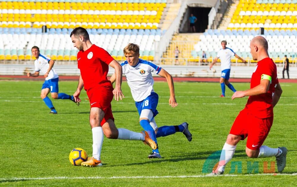 Футбольный луганск. Стадион авангард луганск. футболист луганск. футбольная команда лнр. сборная лнр по футболу.