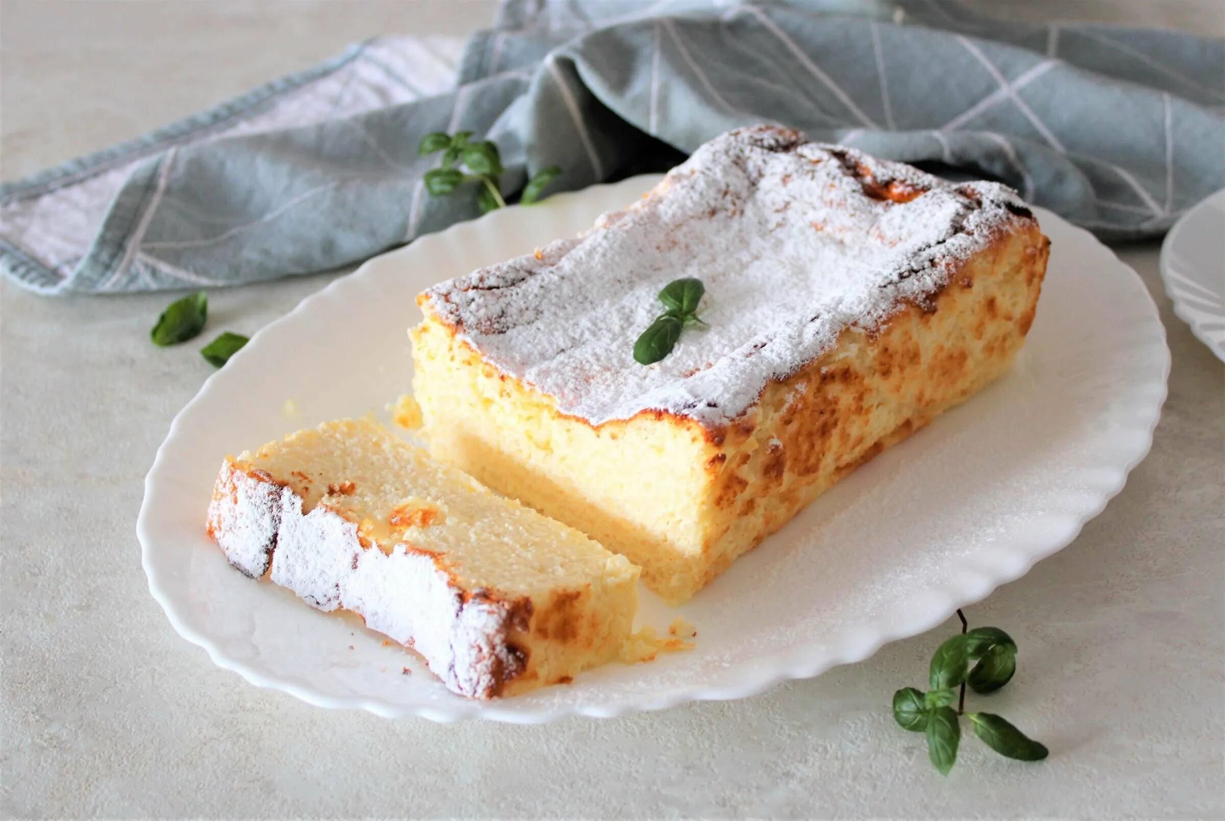 Запеканка с курагой. Творожная запеканка скрипкина. Творожная запеканка скрипкина. Творожная запеканка с дыней. Манно творожная запеканка.